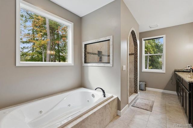 441 W Dryden Road, Metamora, MI 48455