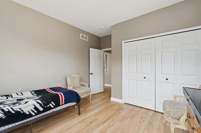 441 W Dryden Road, Metamora, MI 48455