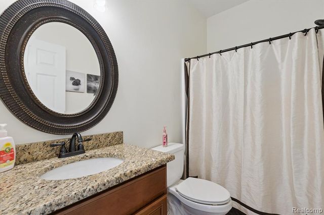 441 W Dryden Road, Metamora, MI 48455