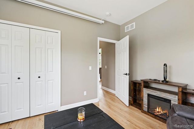 441 W Dryden Road, Metamora, MI 48455