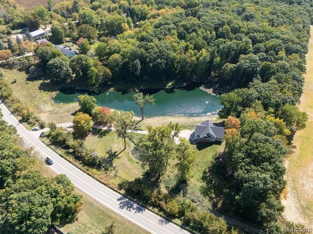 441 W Dryden Road, Metamora, MI 48455