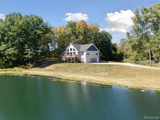 441 W Dryden Road, Metamora, MI 48455