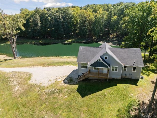 441 W Dryden Road, Metamora, MI 48455