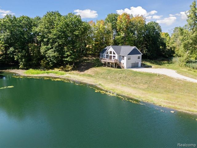 441 W Dryden Road, Metamora, MI 48455