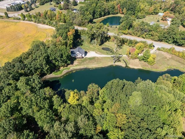 441 W Dryden Road, Metamora, MI 48455