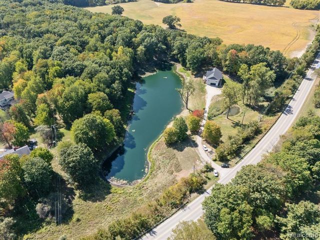 441 W Dryden Road, Metamora, MI 48455