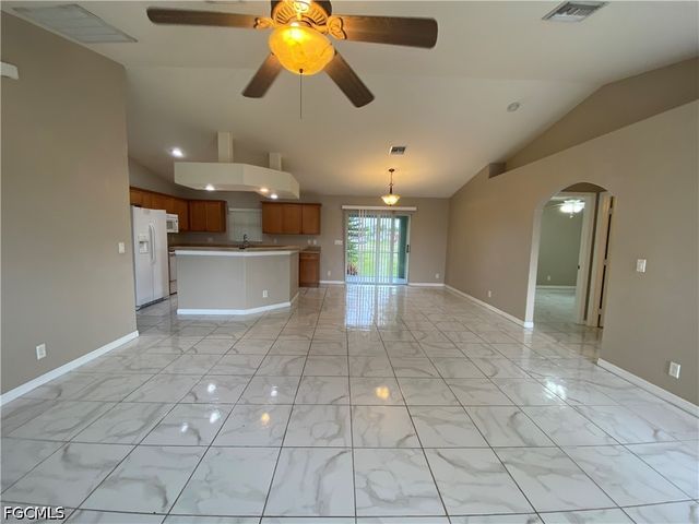 306 NE 14th TER, Cape Coral, FL 33909