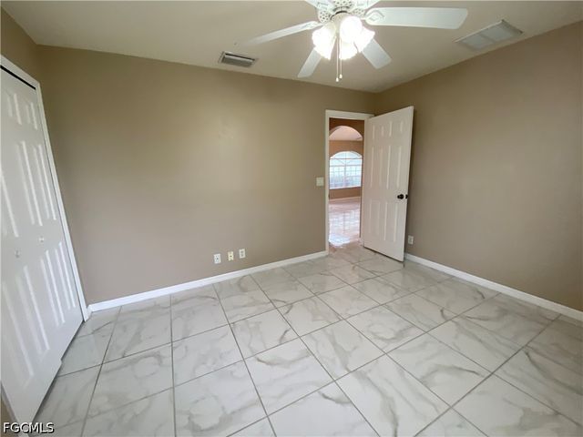 306 NE 14th TER, Cape Coral, FL 33909