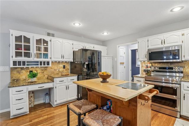 5115 NW 66th Terrace, Kansas City, MO 64151