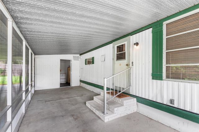 114 LAKESIDE DR, Auburndale, FL 33823