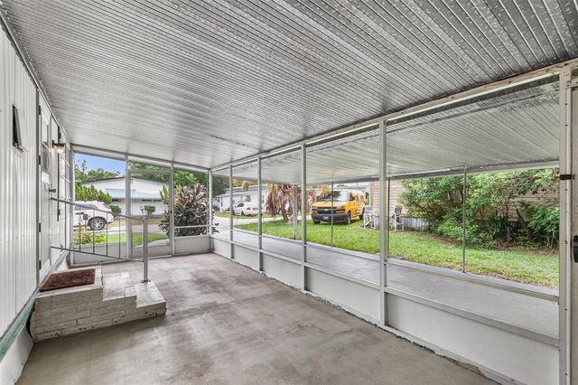 114 LAKESIDE DR, Auburndale, FL 33823
