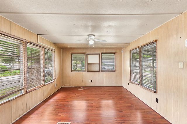 114 LAKESIDE DR, Auburndale, FL 33823