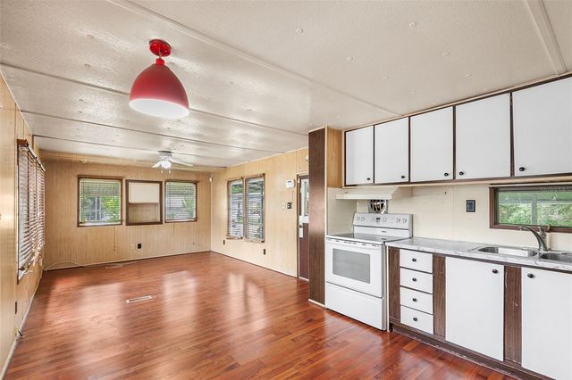 114 LAKESIDE DR, Auburndale, FL 33823