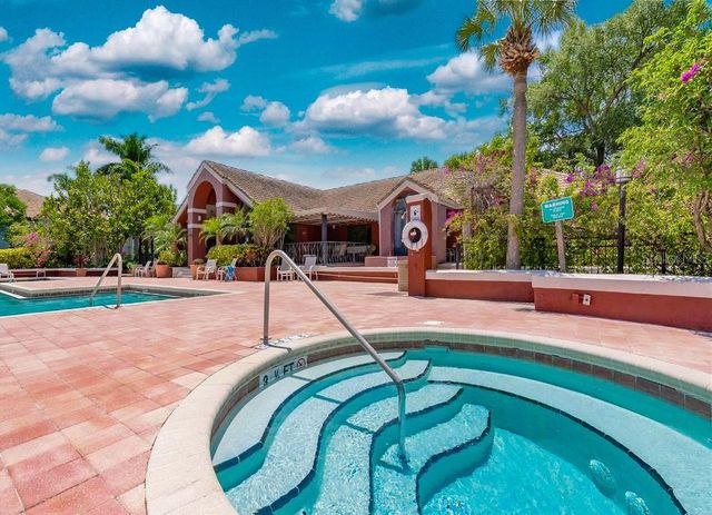 10265 GANDY BOULEVARD N 716, St Petersburg, FL 33702