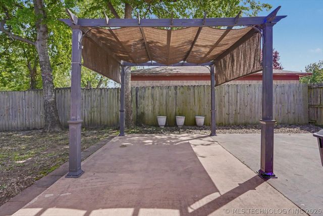 705 N Carlsbad Street, Owasso, OK 74055
