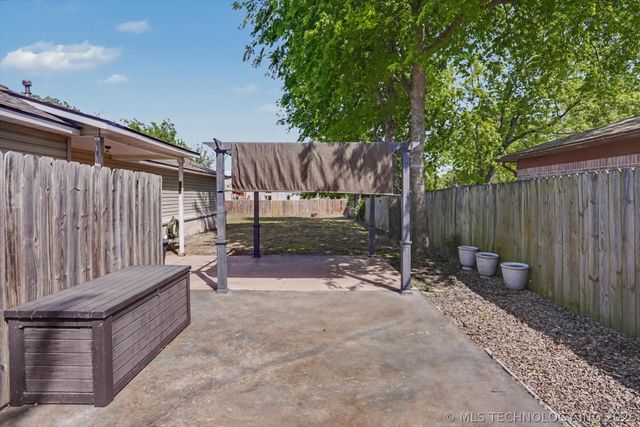 705 N Carlsbad Street, Owasso, OK 74055