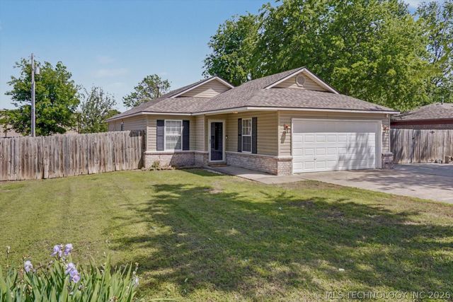 705 N Carlsbad Street, Owasso, OK 74055