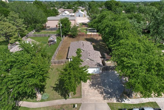 705 N Carlsbad Street, Owasso, OK 74055
