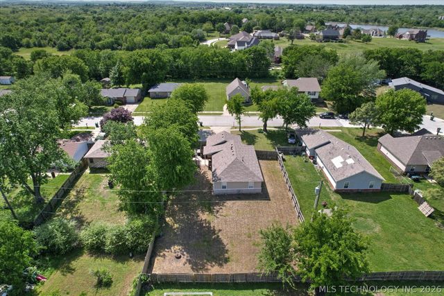 705 N Carlsbad Street, Owasso, OK 74055