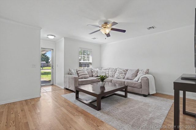 705 N Carlsbad Street, Owasso, OK 74055