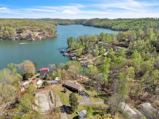 128 Fox Lane, Lafollette, TN 37766