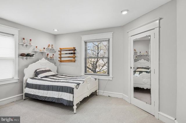 144 HOPKINS AVE, Haddonfield, NJ 08033