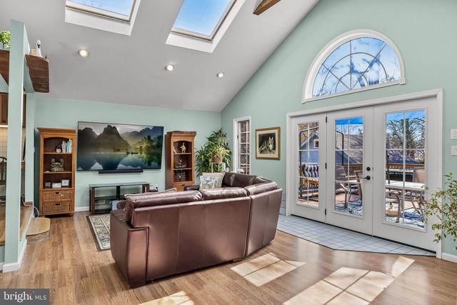 144 HOPKINS AVE, Haddonfield, NJ 08033