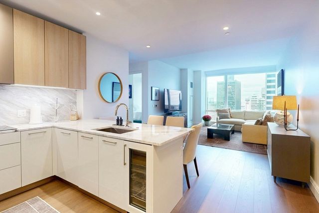 240 Devonshire Street U3814, Boston, MA 02110