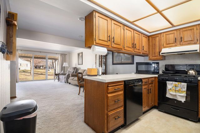 5822 Leisure S Drive SE, Grand Rapids, MI 49548