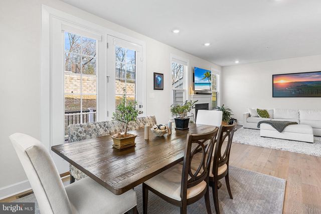 321 PONDS EDGE DR, Media, PA 19063