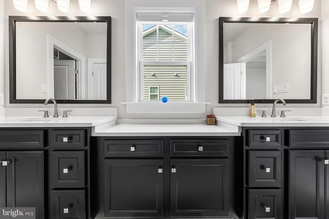 321 PONDS EDGE DR, Media, PA 19063