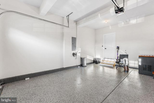 321 PONDS EDGE DR, Media, PA 19063