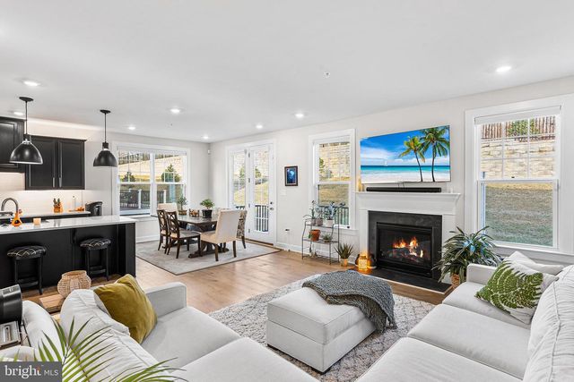 321 PONDS EDGE DR, Media, PA 19063