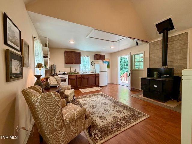 372 Ingram Branch Road, Roan Mountain, TN 37687