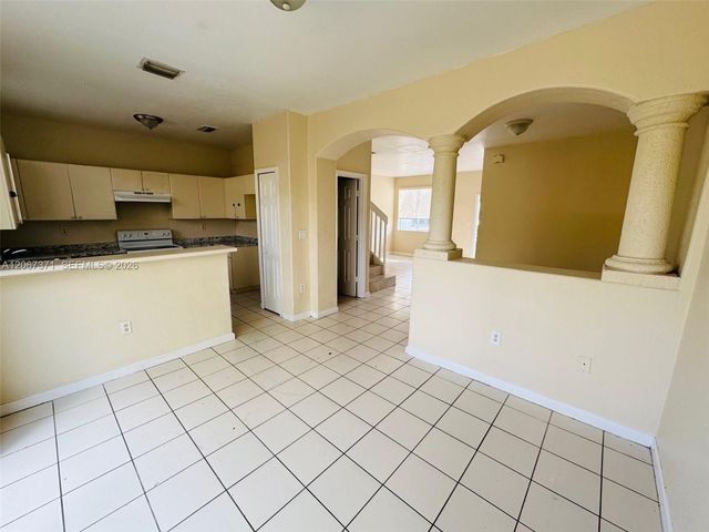 1527 SE 24th Court 234, Homestead, FL 33035