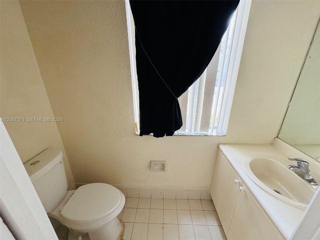 1527 SE 24th Court 234, Homestead, FL 33035