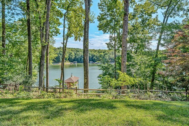 1617 Walnut Run DR, Hardy, VA 24101