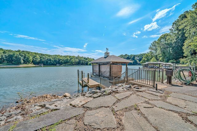 1617 Walnut Run DR, Hardy, VA 24101