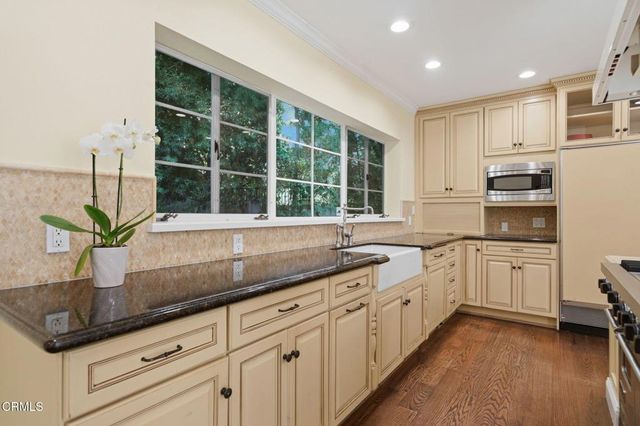 965 San Marino Avenue, San Marino, CA 91108
