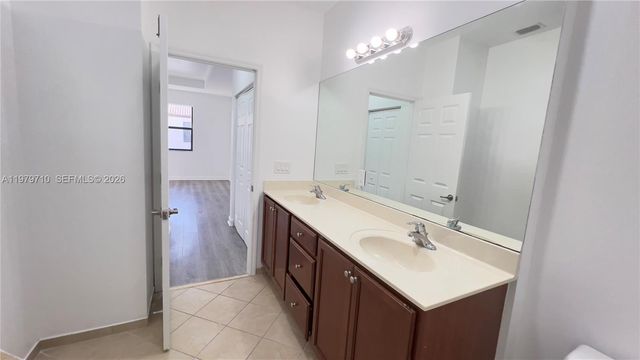 11357 SW 234th Ln, Homestead, FL 33032