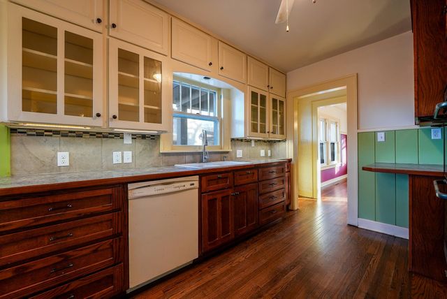 826 W 4th Ave, El Dorado, KS 67042