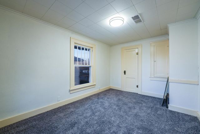 826 W 4th Ave, El Dorado, KS 67042