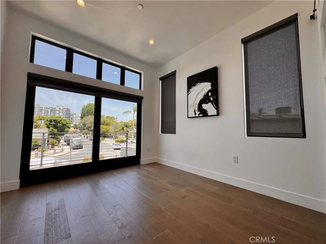 11230 Pickford, Los Angeles, CA 90064
