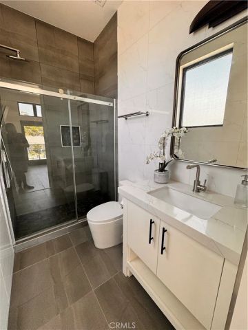 11230 Pickford, Los Angeles, CA 90064