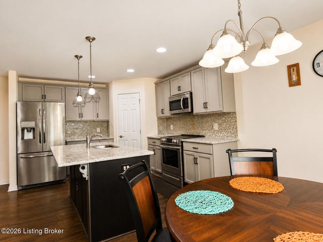 2530 Longshot Cove, Owensboro, KY 42301