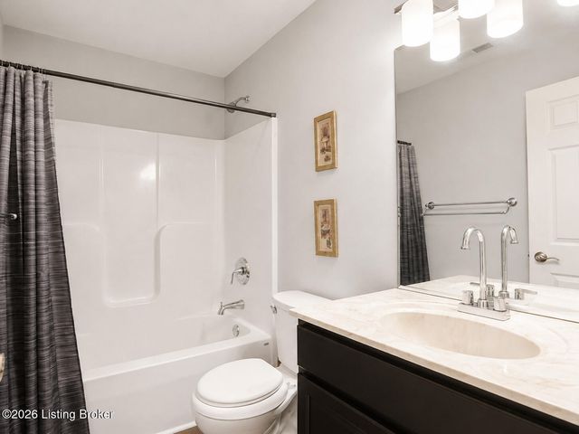 2530 Longshot Cove, Owensboro, KY 42301
