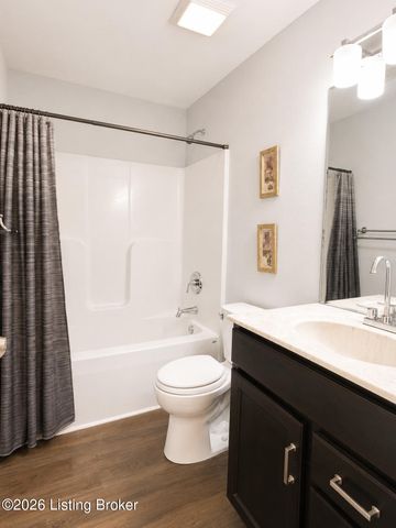 2530 Longshot Cove, Owensboro, KY 42301