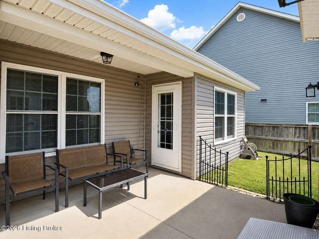 2530 Longshot Cove, Owensboro, KY 42301