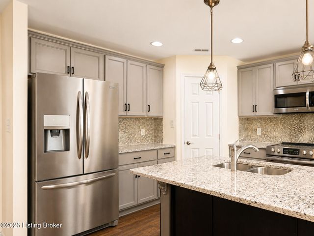 2530 Longshot Cove, Owensboro, KY 42301