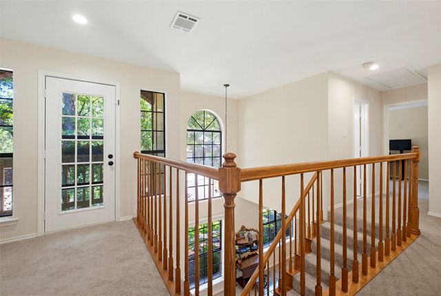 6704 Saddle Ridge Road, Arlington, TX 76016